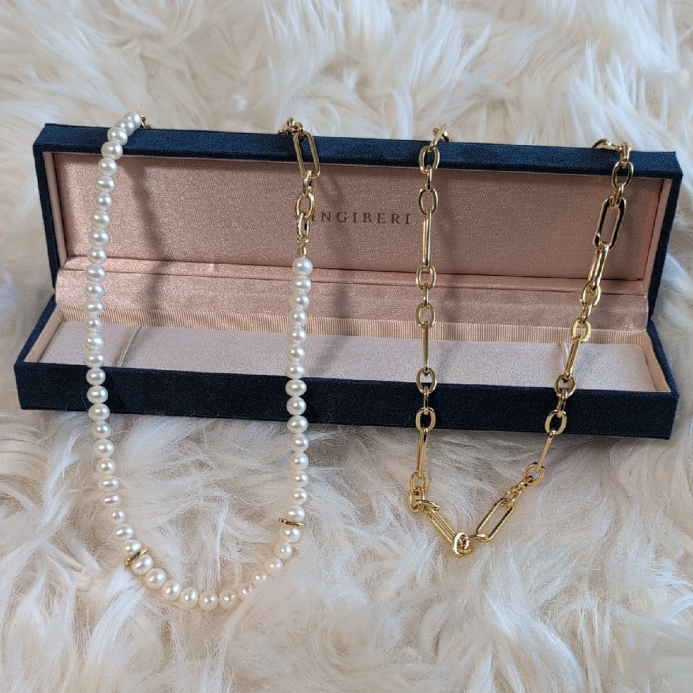 Gingiberi Elegant Gold Plated and Pearl Necklace Set